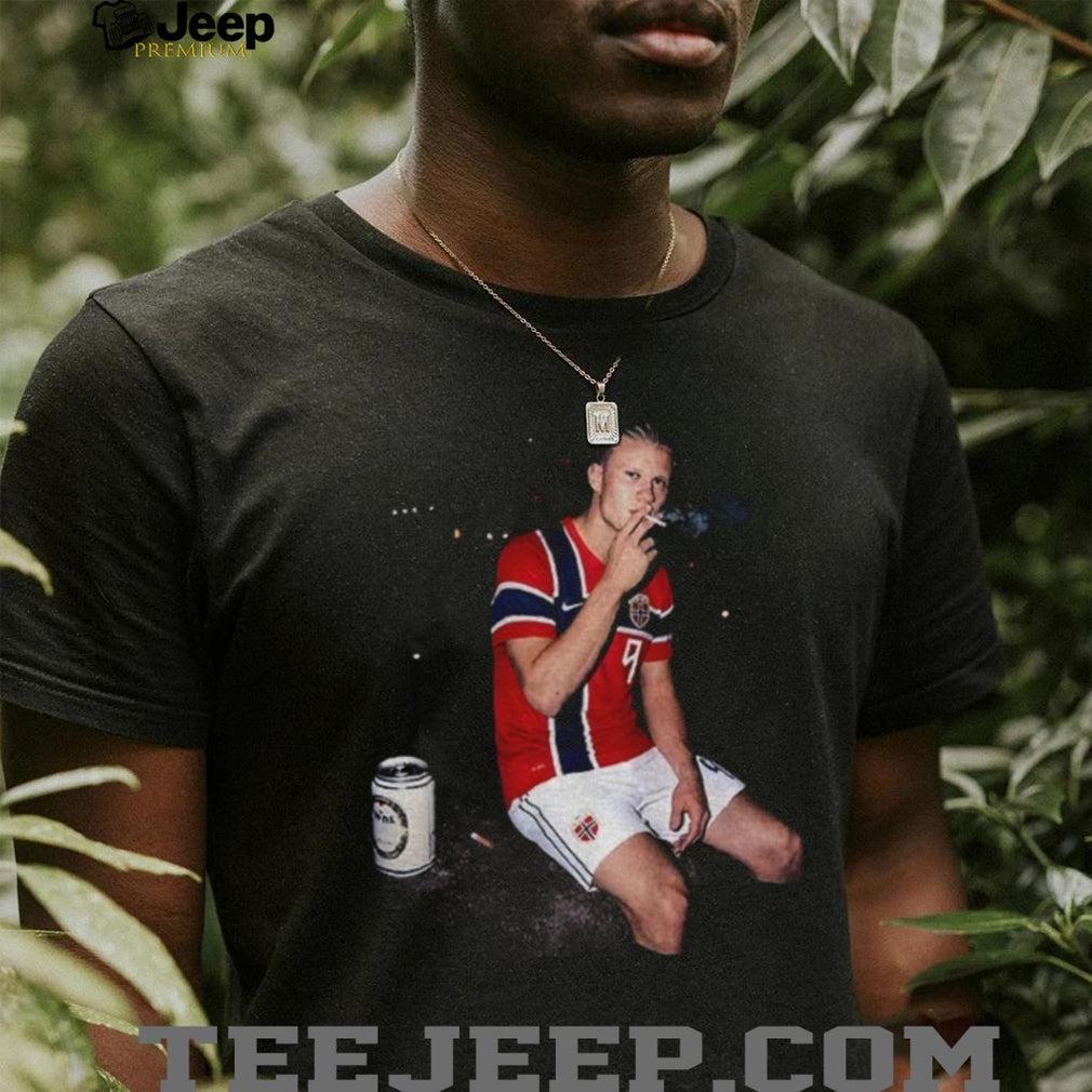 Erling Haaland Norway Football Player Smoking Photo Shirt