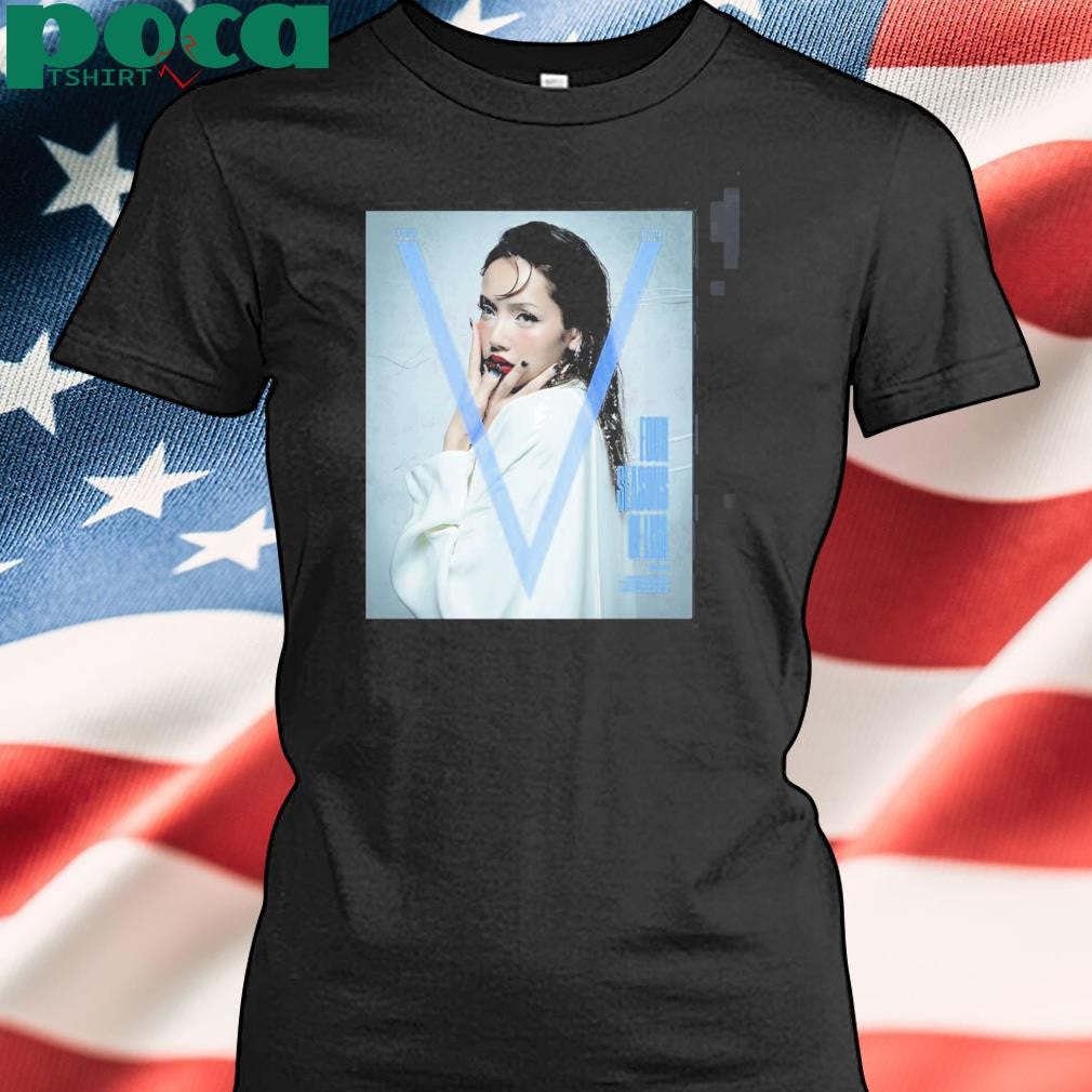 Lisa V Magazine Four Seasons Of Lisa Winter Edition Magazine Cover Unisex T-Shirt
