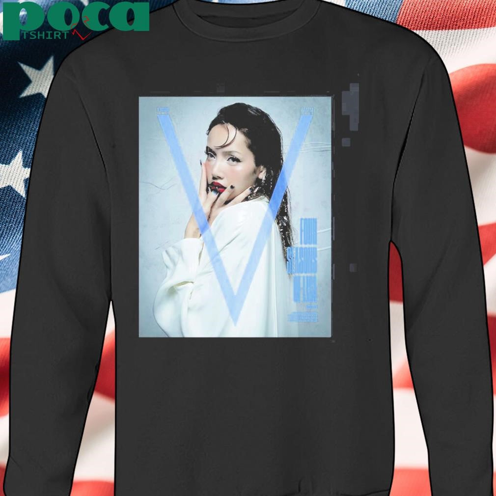 Lisa V Magazine Four Seasons Of Lisa Winter Edition Magazine Cover Unisex T-Shirt
