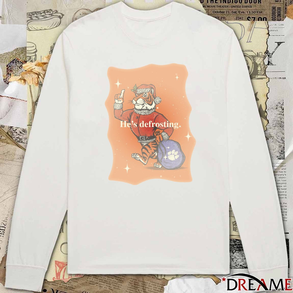 Clemson Tigers He’s Defrosting Santa Claus Holiday Christmas 2025 t-shirt