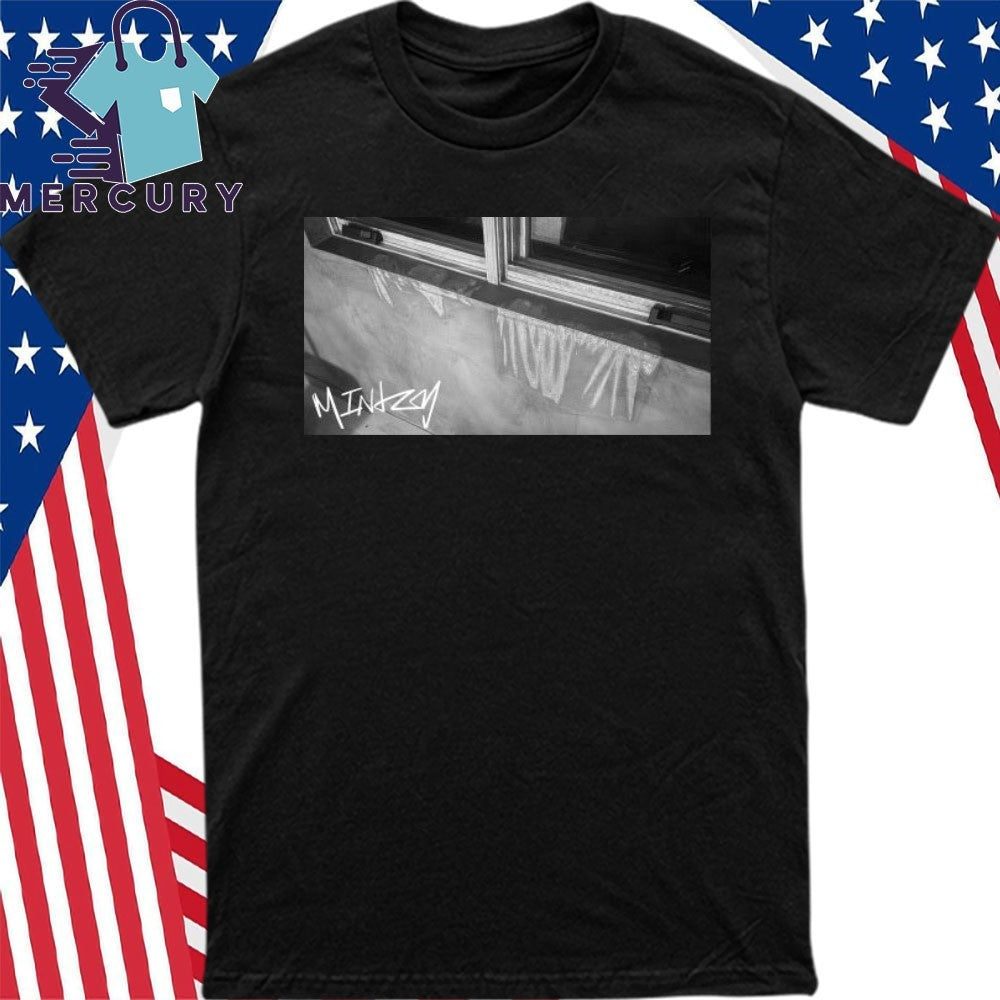 Mintzy Wall Shirt