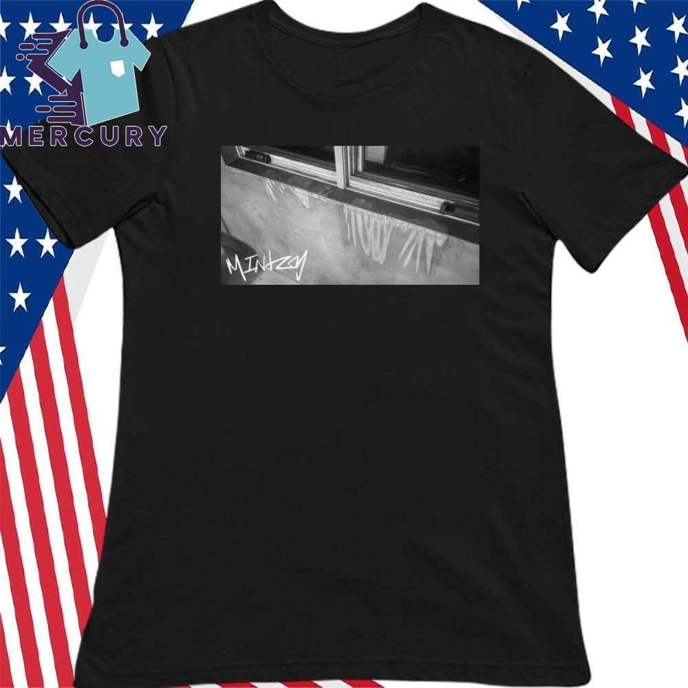 Mintzy Wall Shirt
