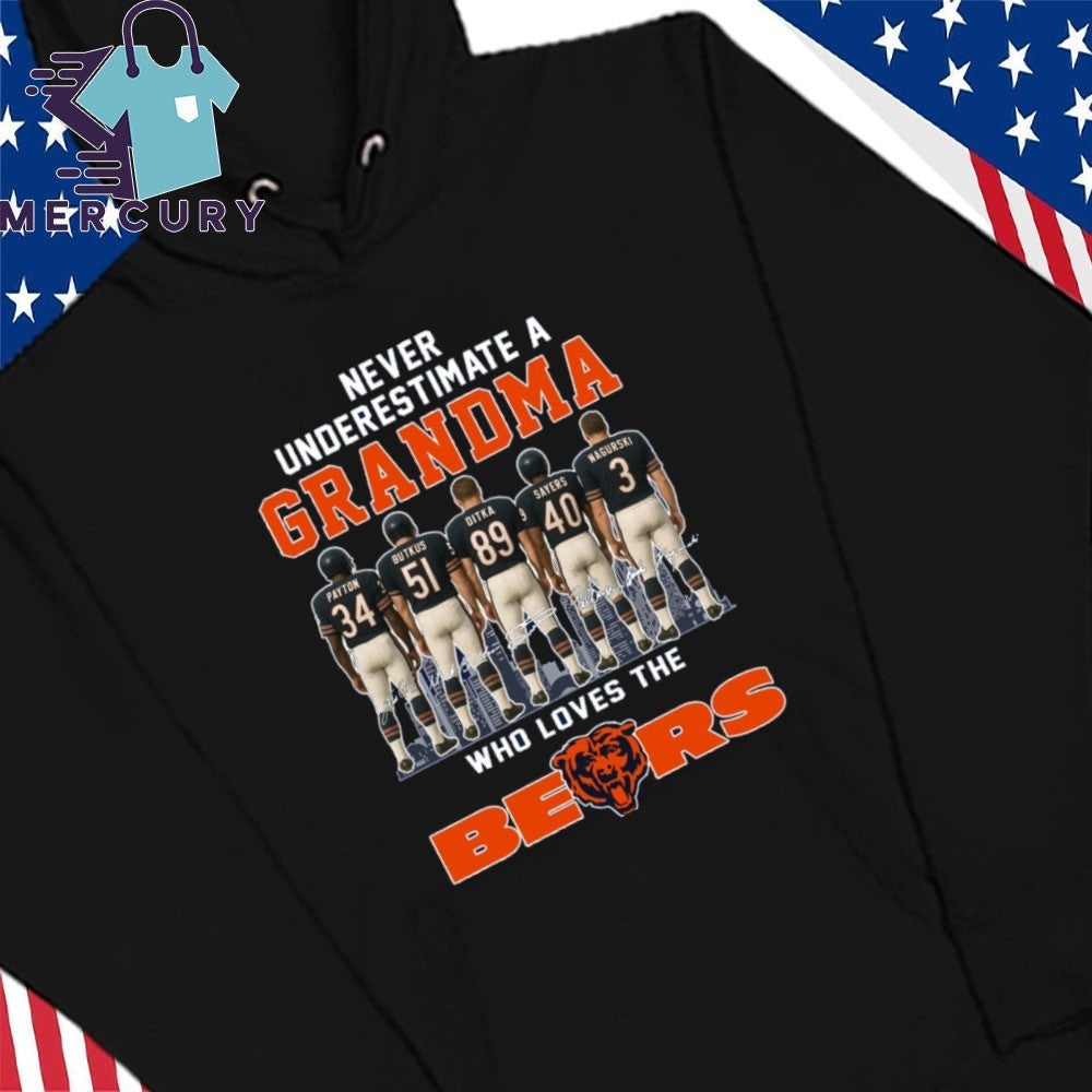 Never Underestimate A Grandma Who Loves The Bears Shirt