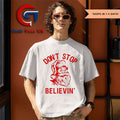 Santa Claus don’t stop believin Christmas T-shirt