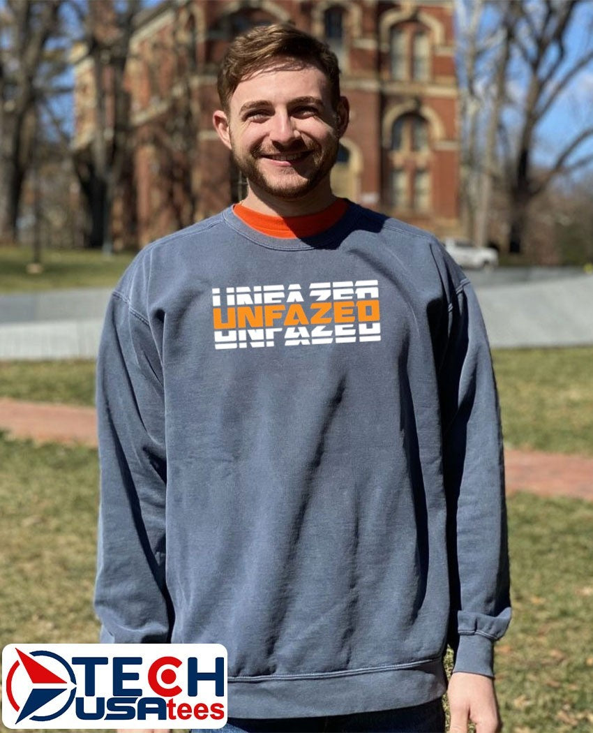 Unfazed repeat logo shirt