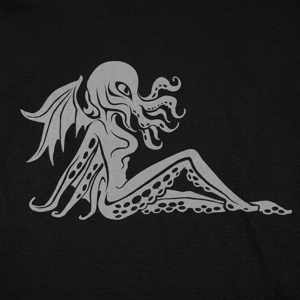 Lovecraft Mudflap Cthulhu Girl Silhouette