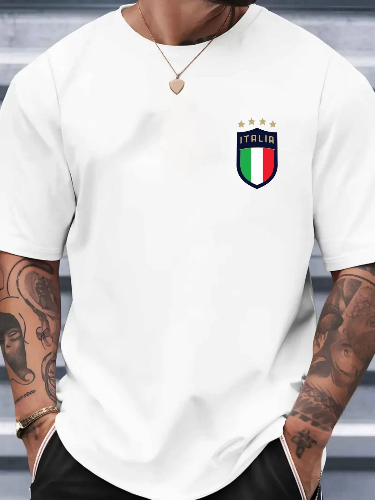 Italy Football Crest T-Shirt Italia National Team Soccer Fans Italy Gift Tee Top
