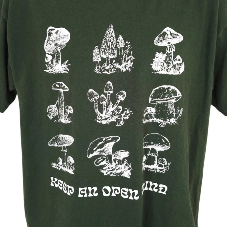 Mushrooms T Shirt Mens Size Large Green Keep An Open Mind Mushroom Types