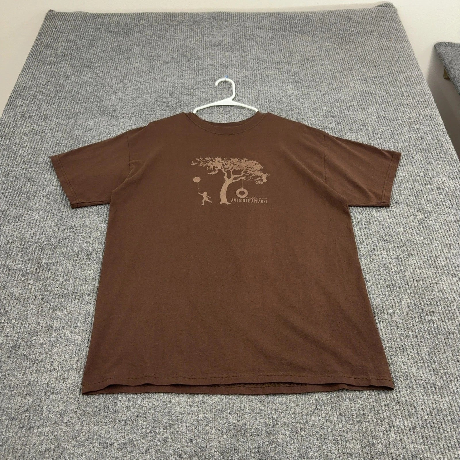 Antidote Apparel T Shirt Mens L Brown Cotton Graphic Crew Neck Streetwear Casual