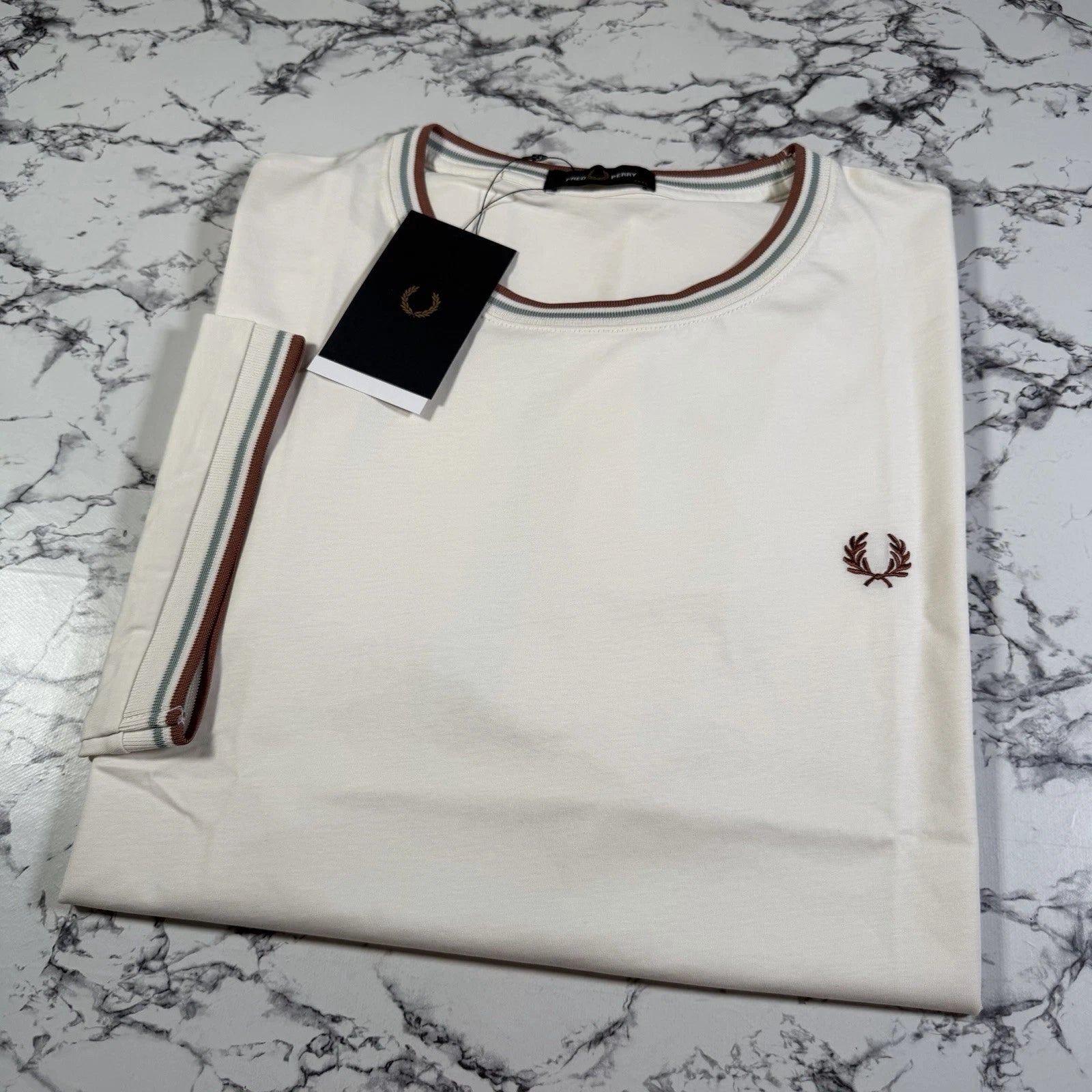 FRED PERRY Mens Light Ecru Twin Tipped T Shirt SIZE 3XL XXXL M1588V Y20 BNWT
