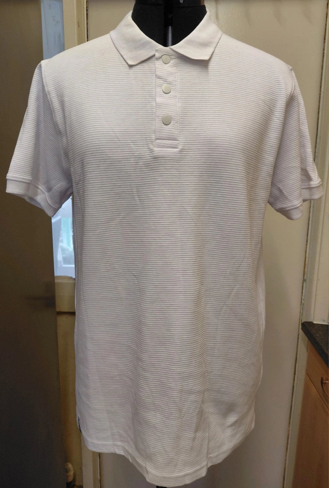 Men's Threadbare White T Shirt. Used Condition. Size M.stylish Classy, Stretchy.
