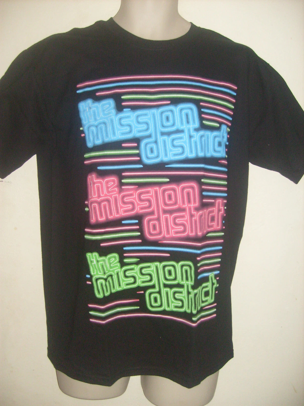 The Mission District mens/ladies neon pop T-shirt Small Medium Large 1980's