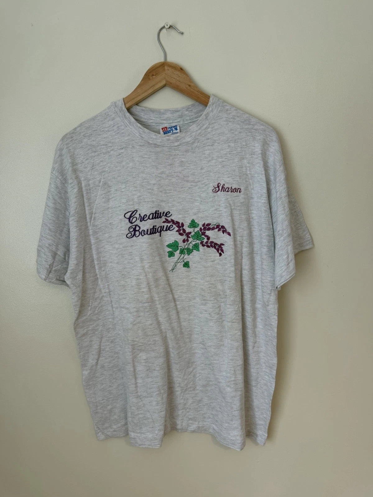 Vintage Hanes Beefy Creative Boutique Large Grey Graphic Tshirt Floral USA a635