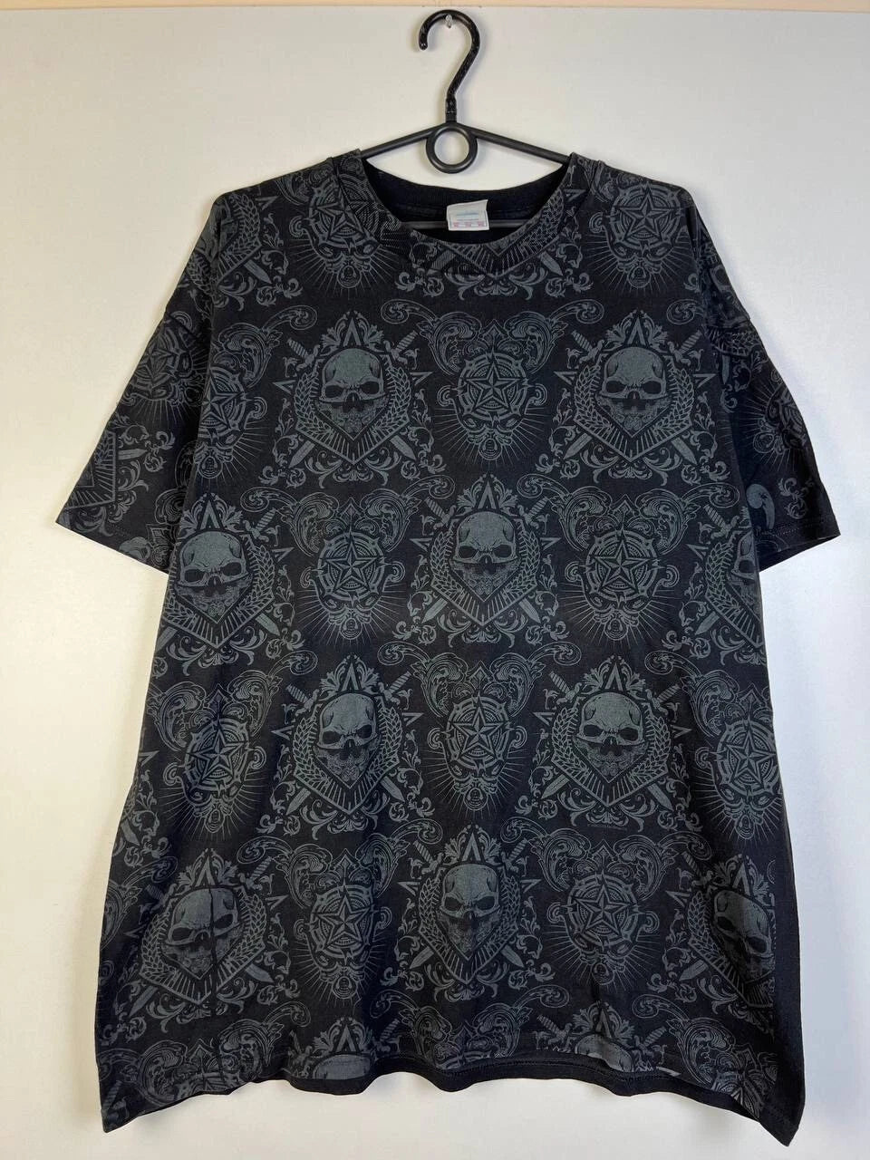Skulls streetwear vintage t-shirt size XL