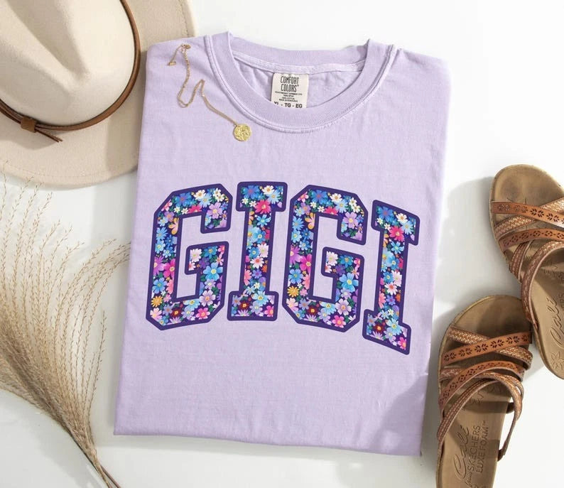 GIGI Floral Graphic T-Shirt Women Lavender Cute Vintage Casual Aesthetic Tee