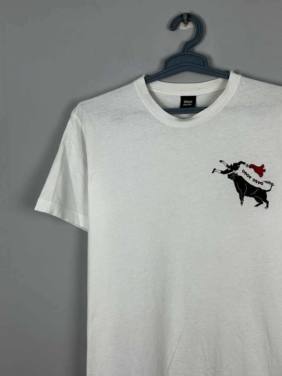 Drop dead White Steetwear Bull T Shirt Size L
