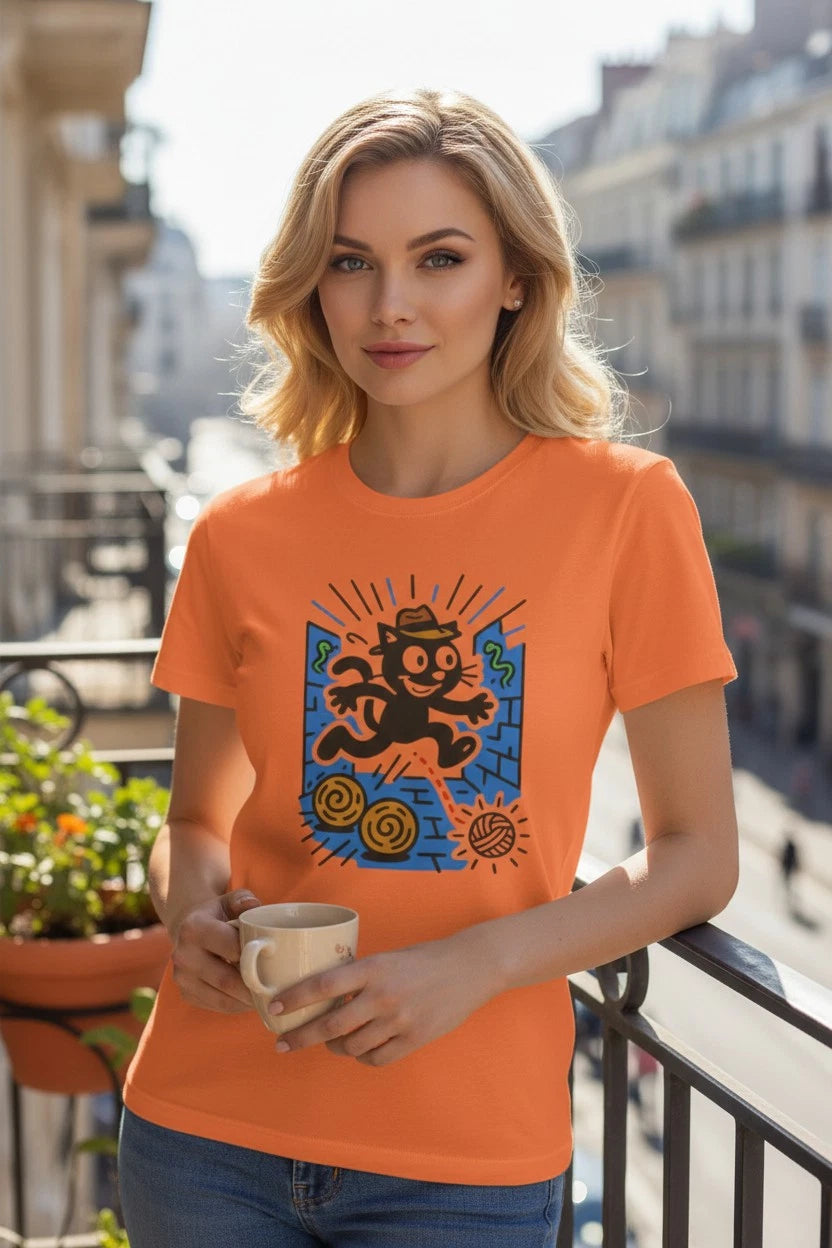 Retro Cat Detective Funny & Cute Design T-Shirt | Vintage Cartoon Graphic