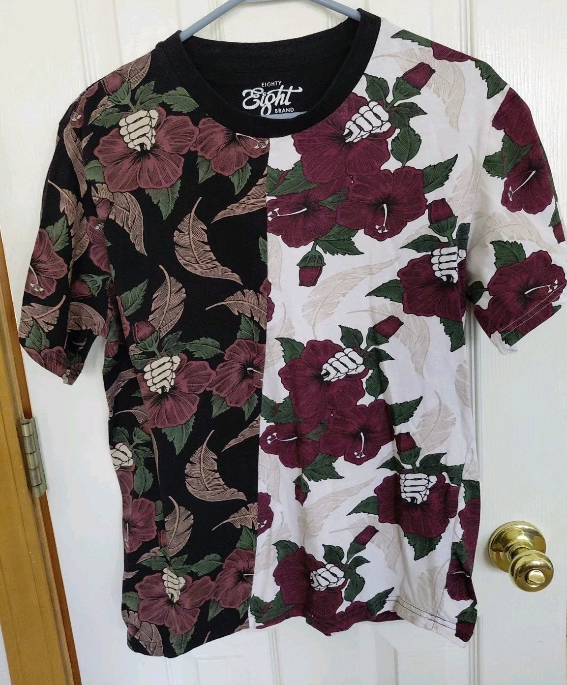 Eighty Eight Brand Shirt Mens Size M All Over Print Floral Skeleton Short Sleeve