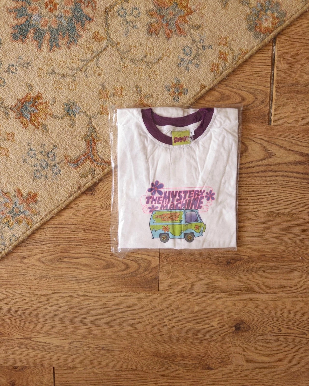 Vintage Y2K Scooby-Doo Mystery Machine Ringer T-Shirt White Size L Deadstock