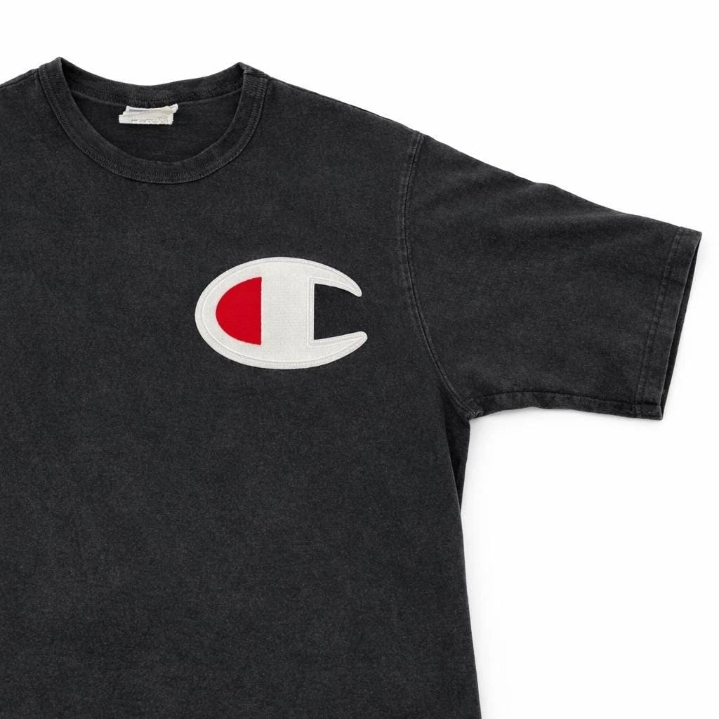 Y2K Champion Mens Faded Black T-Shirt L Distressed Patch Logo Streetwear Grunge