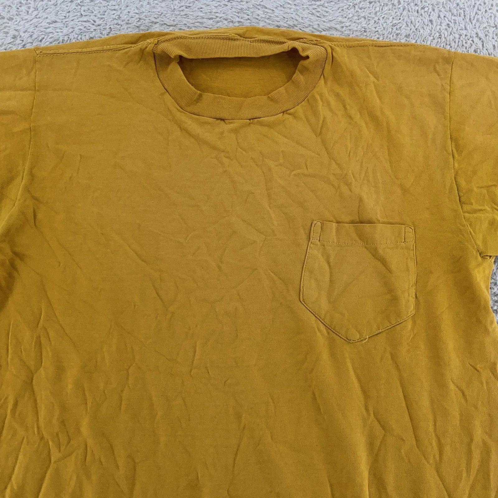 Vintage 70s Towncraft Penn Set Blank Pocket T-Shirt Mens Small Mustard Yellow