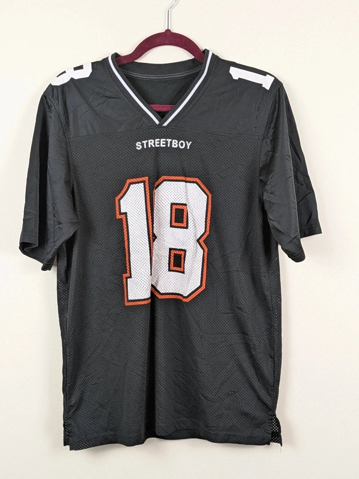 Black Street boy American Football Style Shirt Size Medium
