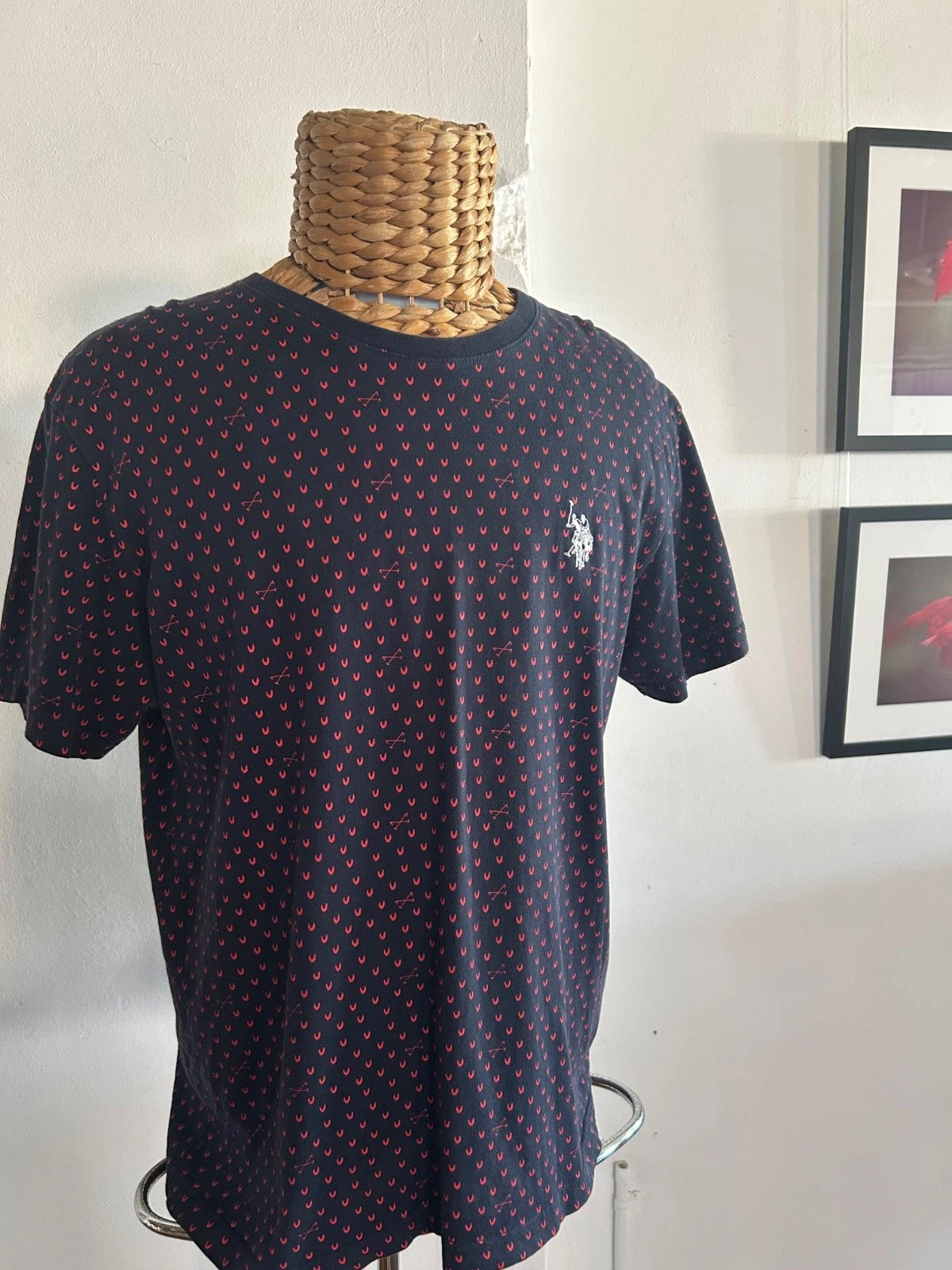 POLO ASSN.  Y2K MENS T SHIRT SIZE XL  COTTON