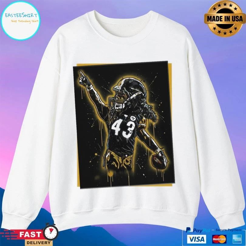 Black And Gold Goat Football 43 T-shirts