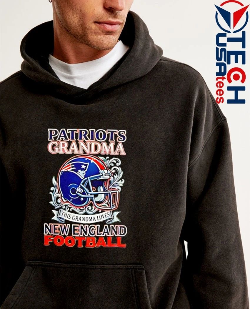 Patriots grandma this grandma loves New England football helmet shirt